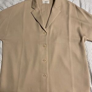 Aritzia Wilfred New Flowy Button Up Beige Size Small